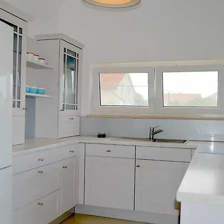 Apartman Seafront 2-Bedroom Apartment The New View