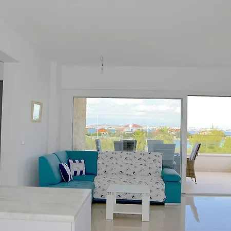 Apartman Seafront 2-Bedroom Apartment The New View Preko